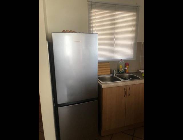 1 BEDROOM APARTMENT FOR SALE IN VANDERBIJLPARK SE 10